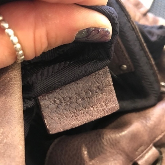 Prada 100% Certified Authentic Leather Bag - Picture 4 of 16